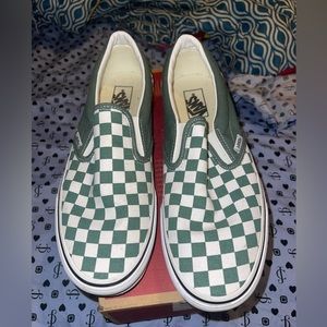 Pre owned vans checker board mens size 11